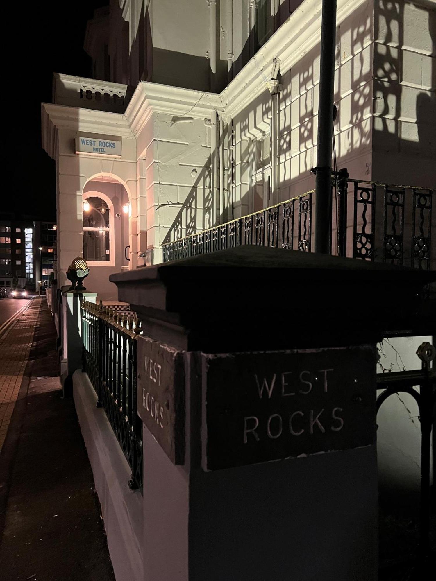 Отель West Rocks Townhouse Истбурн Экстерьер фото